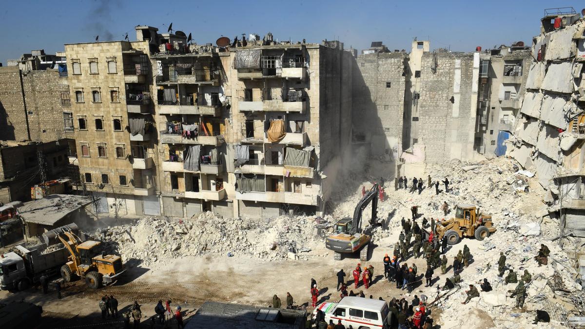 هل حدث زلزال الان في مصر