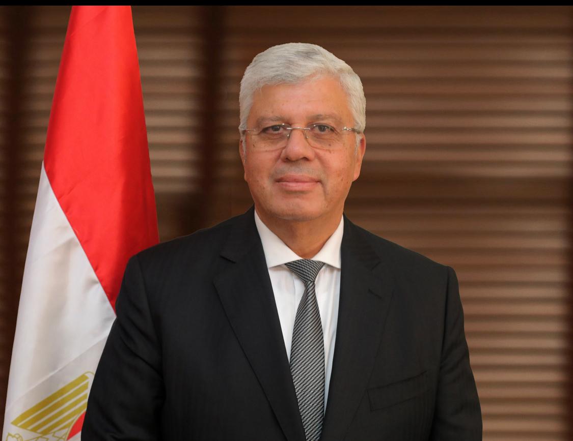 أيمن عاشور