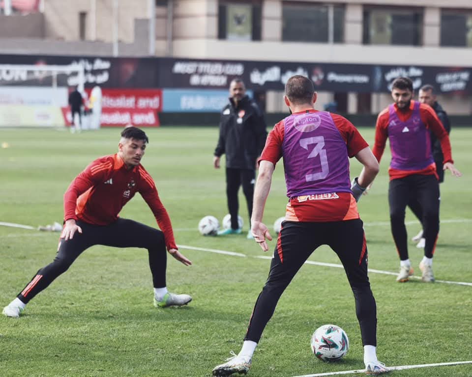 الأهلي 5