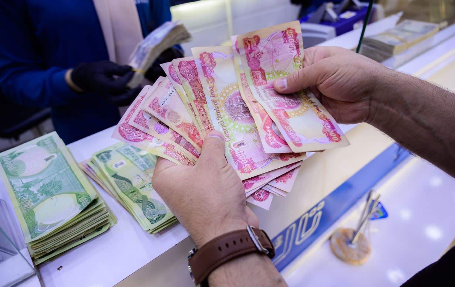 زيادات في معاشات المتقاعدين 2024 في الجزائر