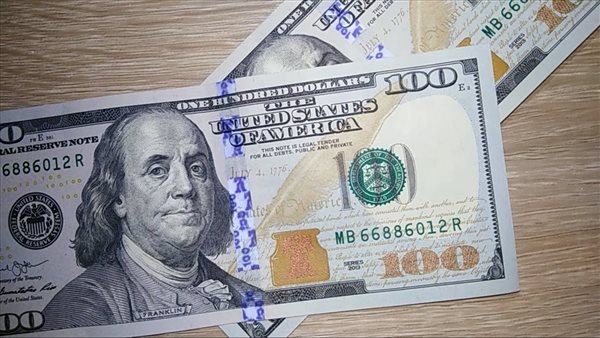 835