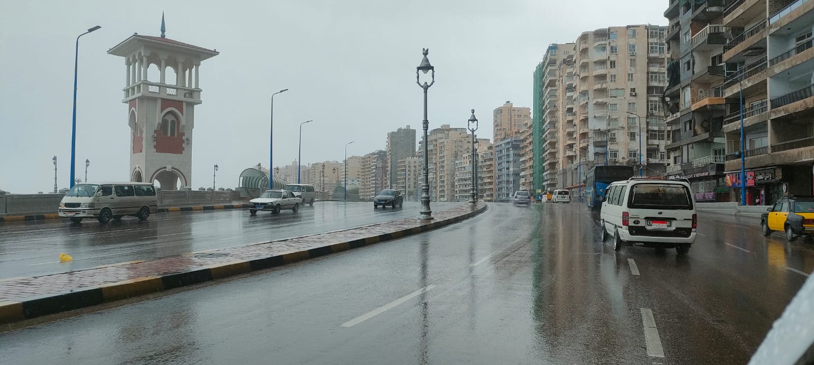 اس
